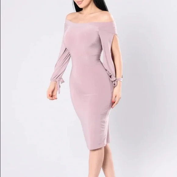 green emerald velvet dress LABEL STORE main image 1